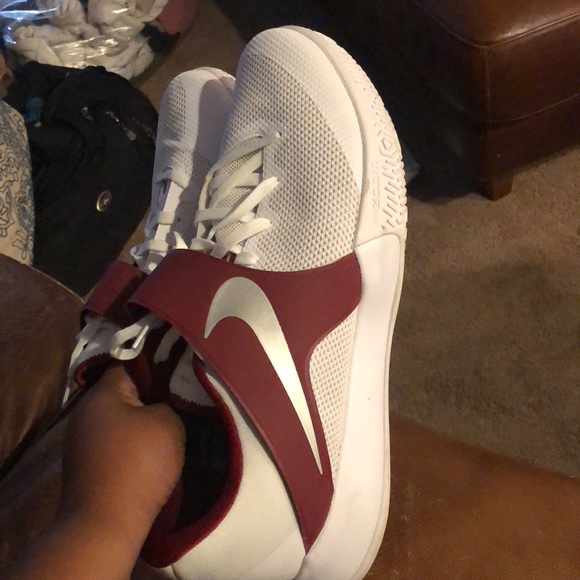 Nike sneakers - Picture 2 of 4